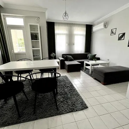 In A Complex With A Pool And A Great Location Apartment Side