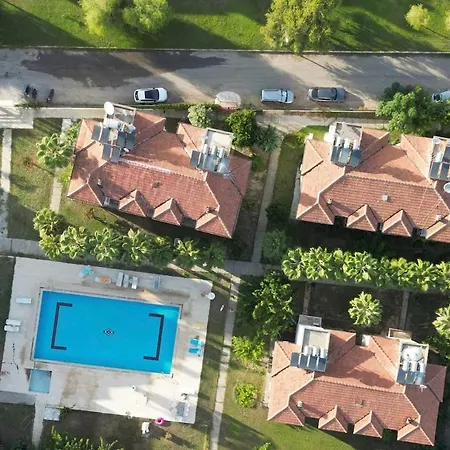 Apartment In A Complex With A Pool And A Great Location